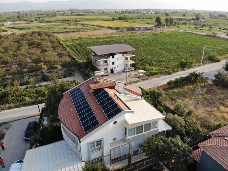 10,9 KWP Hybrid On Grid GES